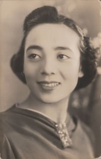 三宅邦子