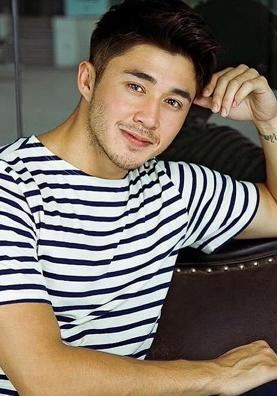 Arron Villaflor